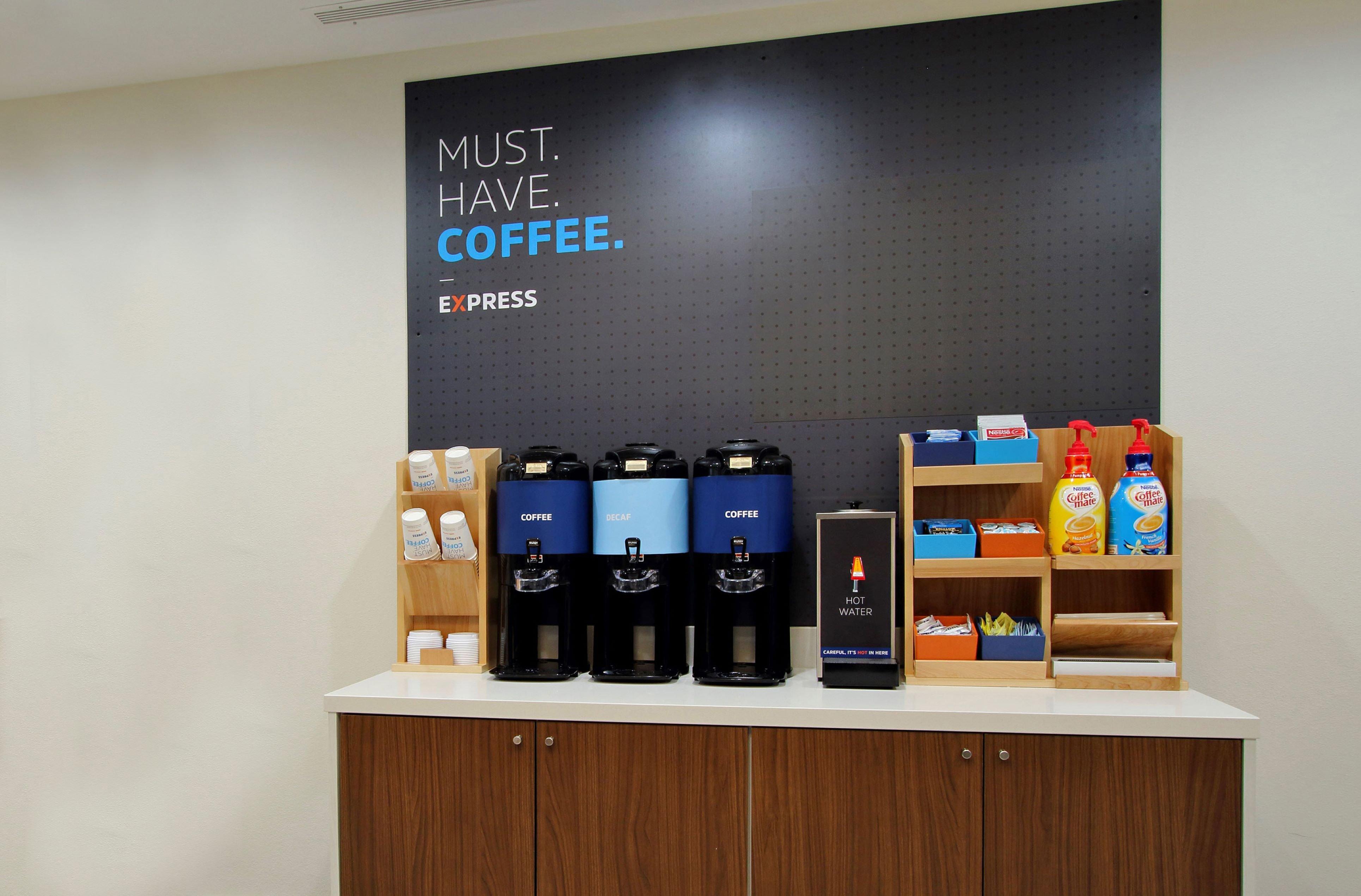 Holiday Inn Express & Suites - Detroit North - Roseville By Ihg Dış mekan fotoğraf