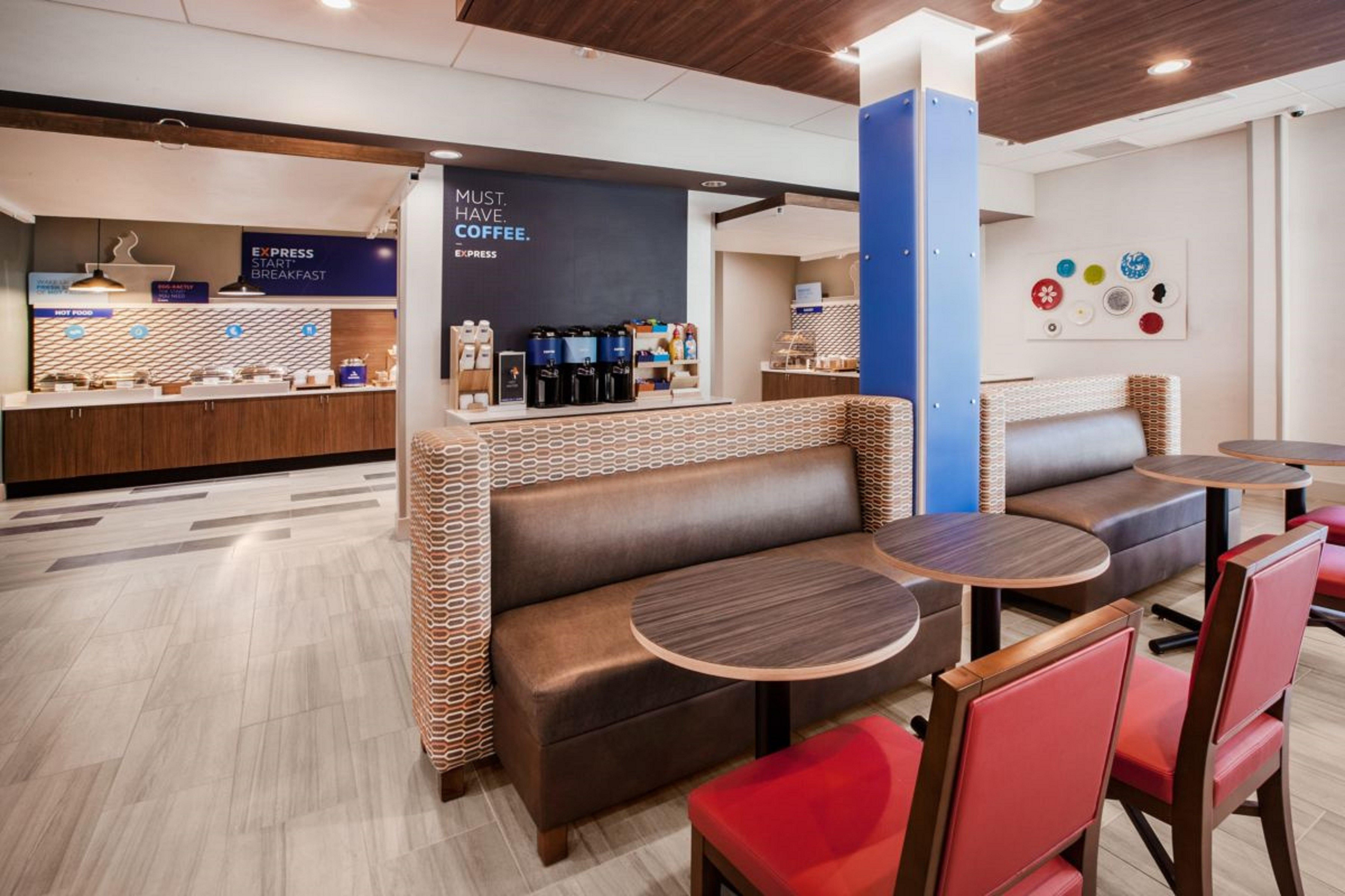 Holiday Inn Express & Suites - Detroit North - Roseville By Ihg Dış mekan fotoğraf