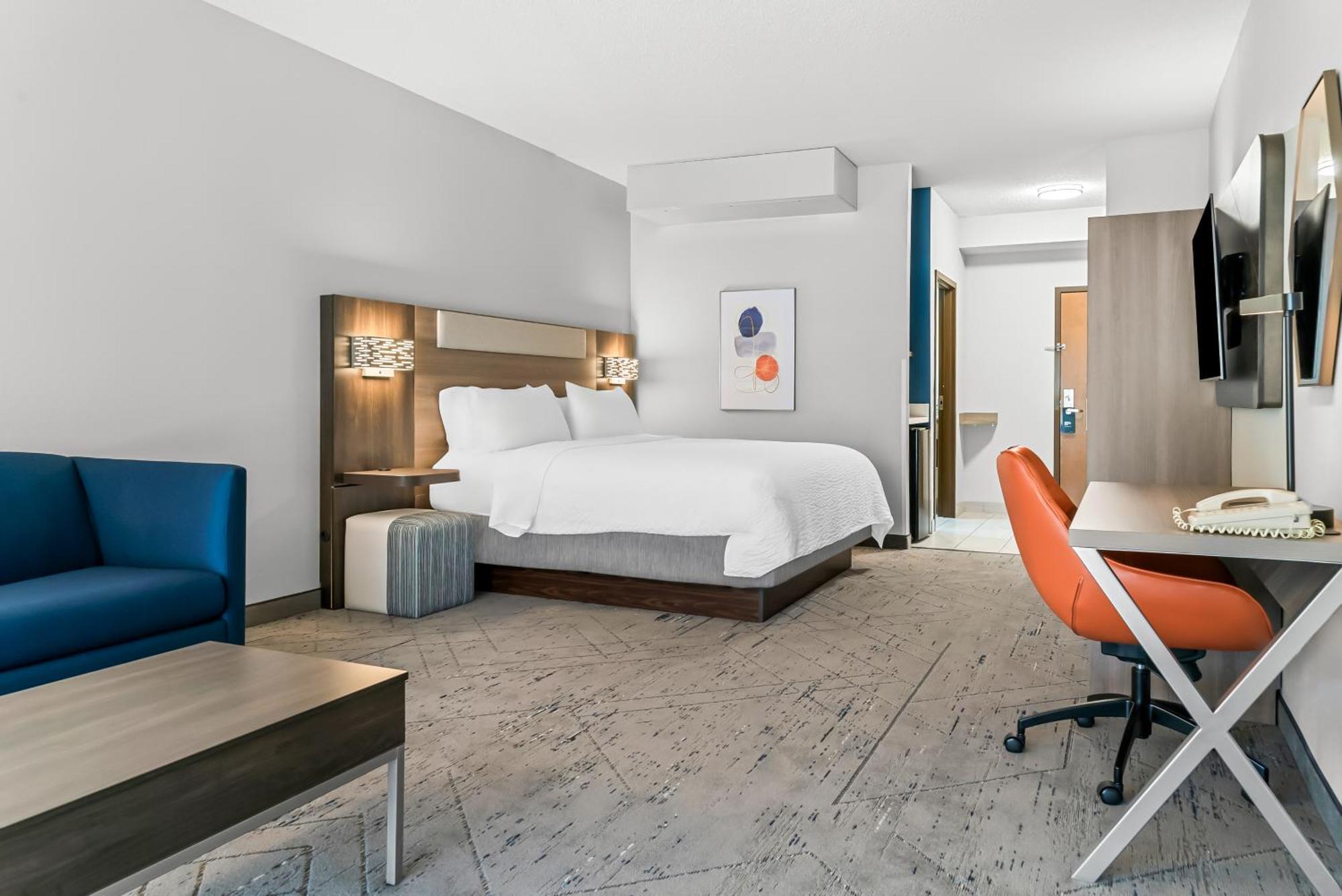 Holiday Inn Express & Suites - Detroit North - Roseville By Ihg Dış mekan fotoğraf